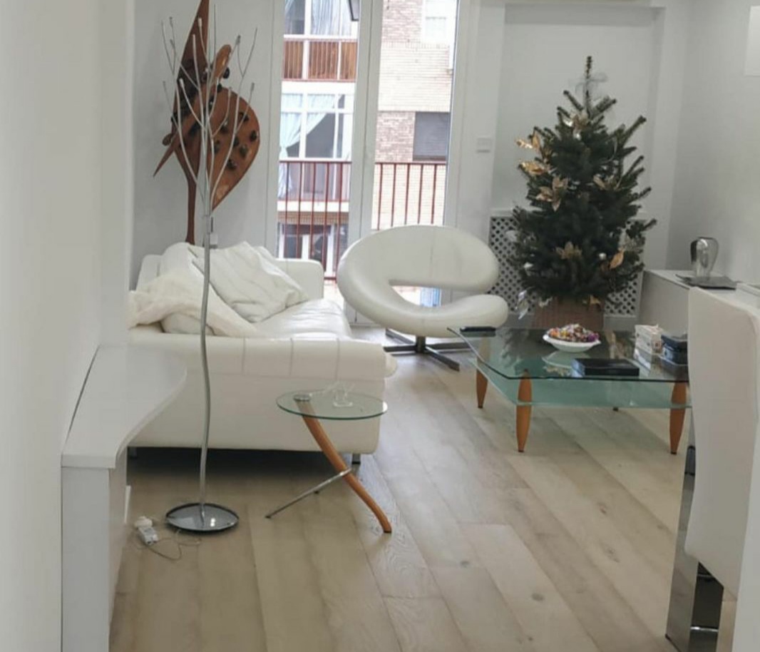 tarima multicapa de madera oferta suministro espa&ntilde;a roble aceitado vintage y rustico